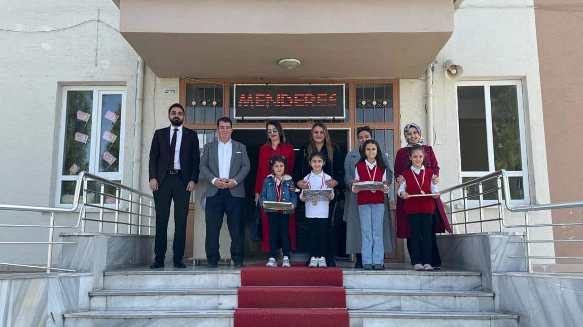 Okulumuzda 12 Mart İstiklal Marşının Kabulü ve Mehmet Akif Ersoyu Annma Günü Programı Gerçekleştirildi
